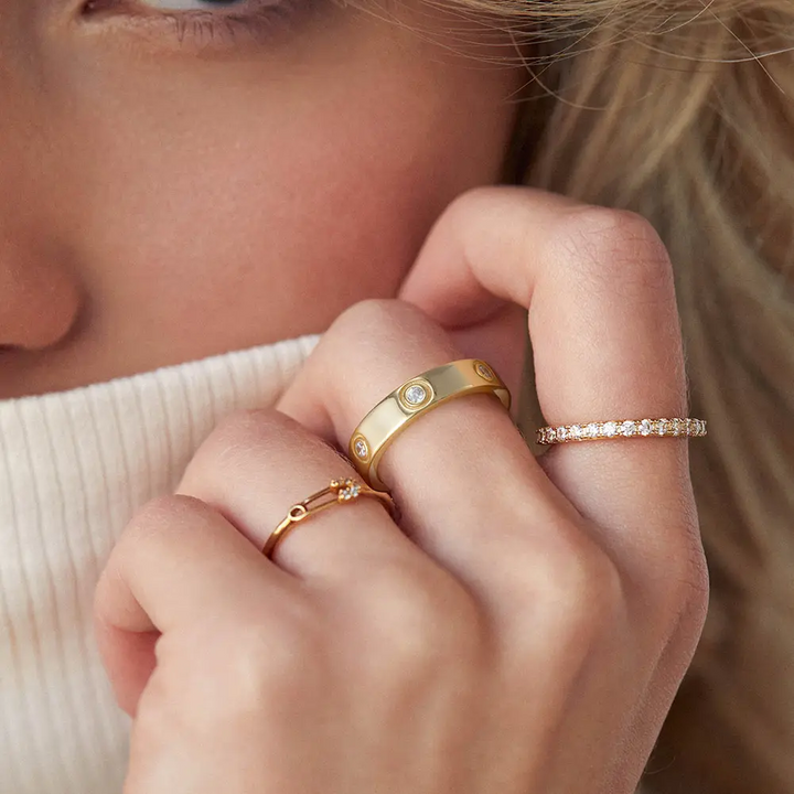 Inel din argint simplu cu pietre – Sarah