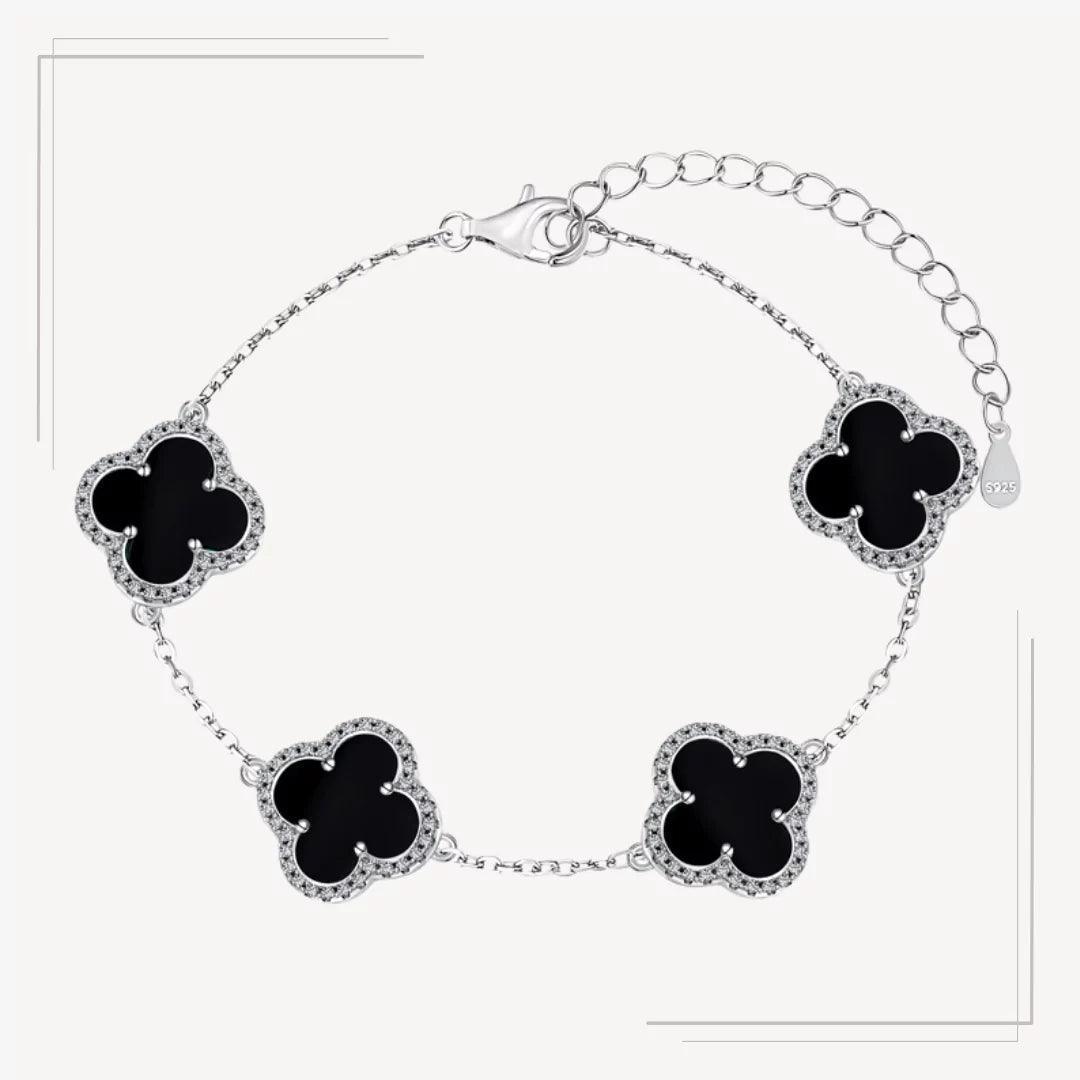 Brățară din argint cu detalii negre tip trifoi și margini strălucitoare – Grace – Design elegant de la Masiri.ro