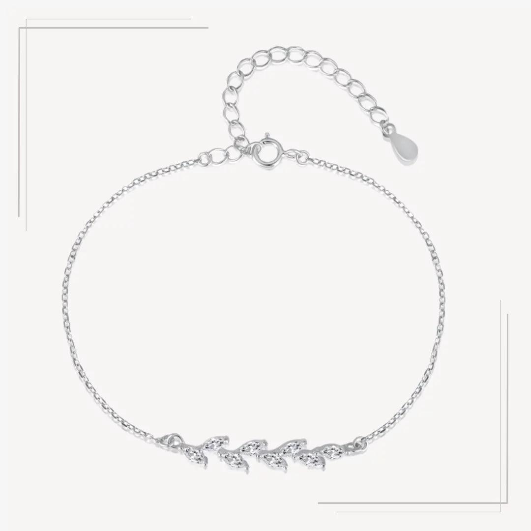 Brățară din argint cu frunze si zirconii – B47 – Design elegant de la Masiri.ro