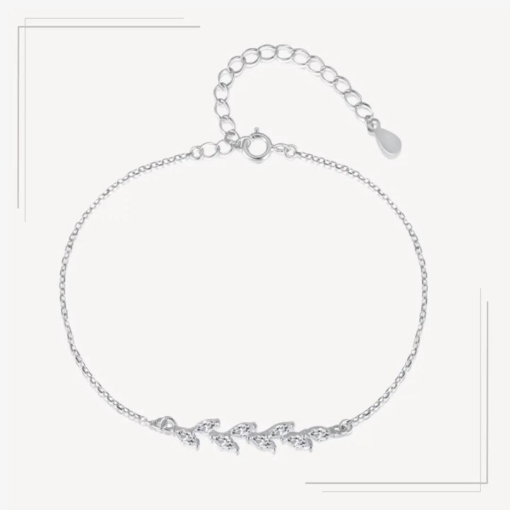 Brățară din argint cu frunze si zirconii – B47 – Design elegant de la Masiri.ro