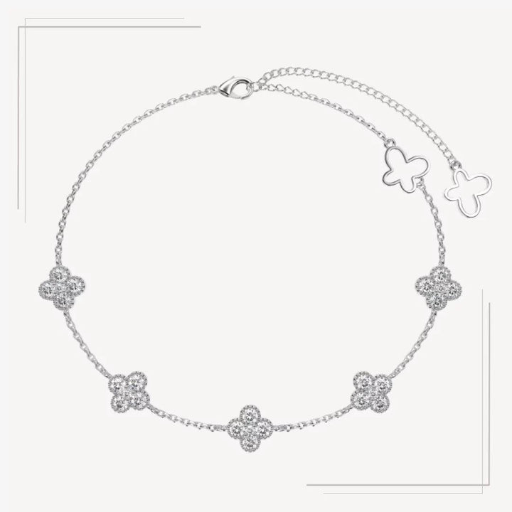 Brățară din argint elegantă cu detalii florale și pietre strălucitoare – Natalie – Design elegant de la Masiri.ro