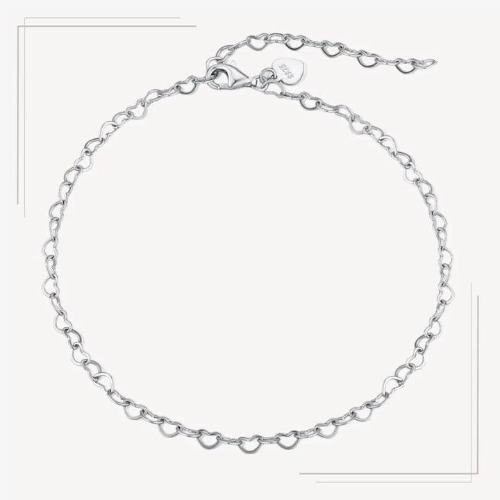 Brățară de gleznă din argint cu detalii fine în formă de inimă – Hearts BG02 – Design elegant de la Masiri.ro