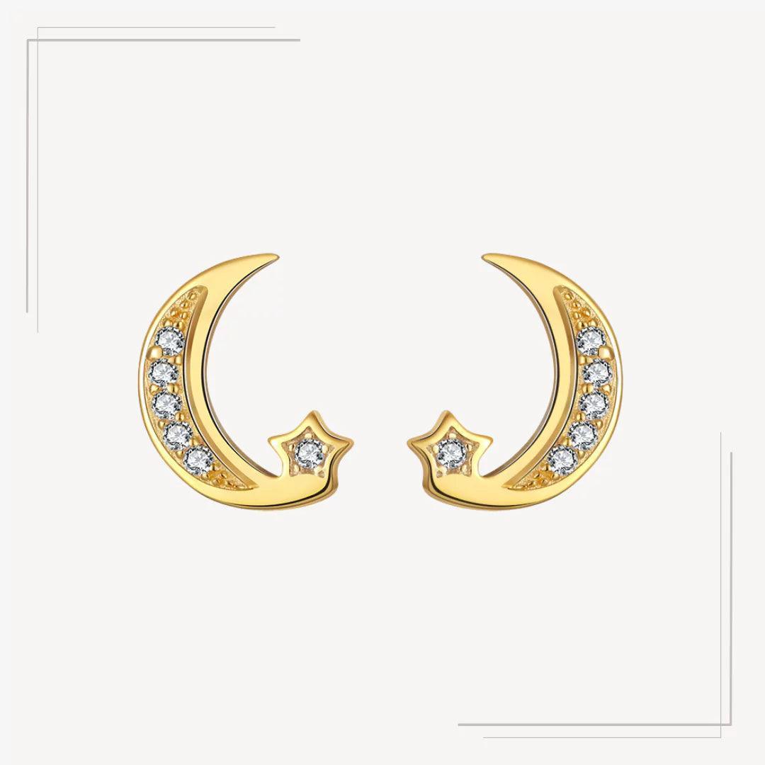 Cercei din argint placat cu aur în formă de lună și stea - C51 – Design elegant de la Masiri.ro