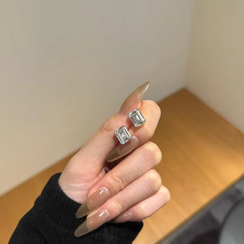 Cercei eleganți din argint cu tăietură emerald - Vivian – Design elegant de la Masiri.ro