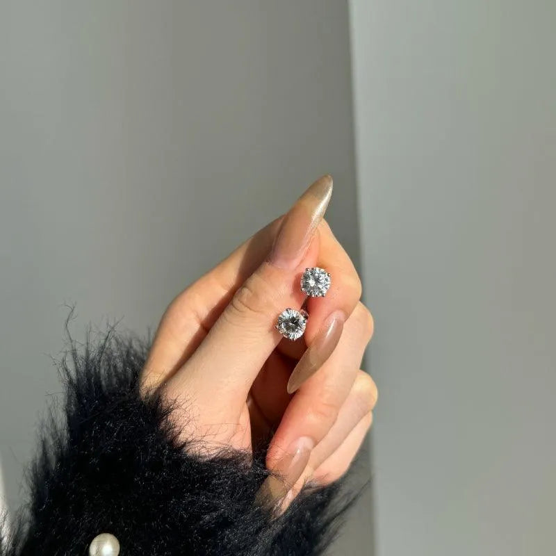 Cercei din argint cu Diamant Moissanite Savannah – Design elegant de la Masiri.ro