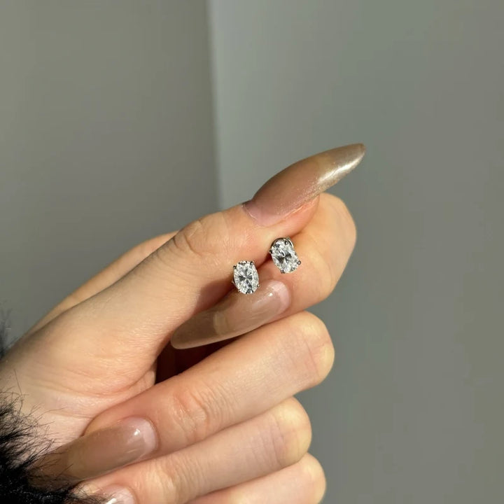 Cercei din argint cu Diamant Moissanite Bella 2
