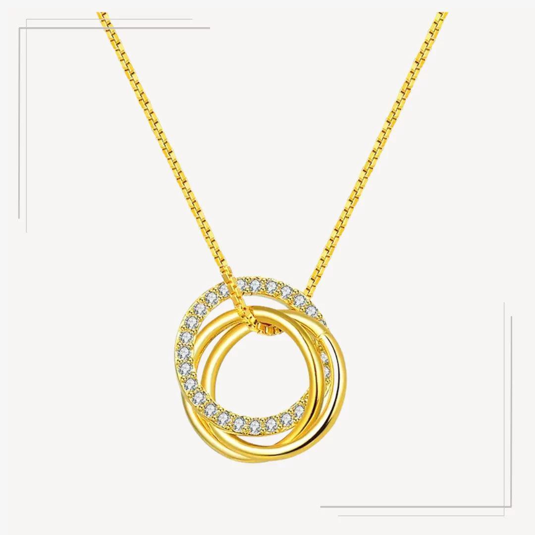 Colier din argint placat cu aur si pandantiv Triple Circle cu zirconii - L57 – Design elegant de la Masiri.ro
