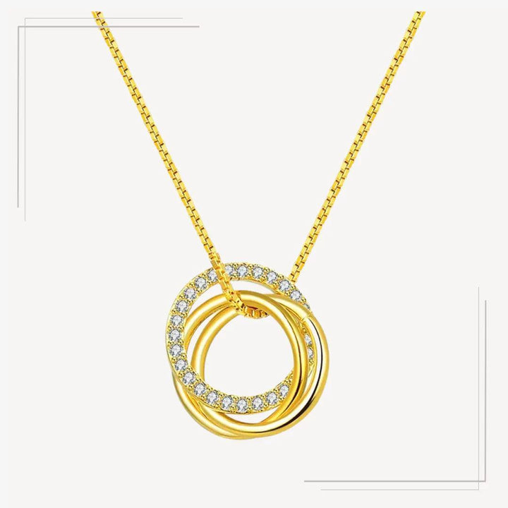 Colier din argint placat cu aur si pandantiv Triple Circle cu zirconii - L57 – Design elegant de la Masiri.ro