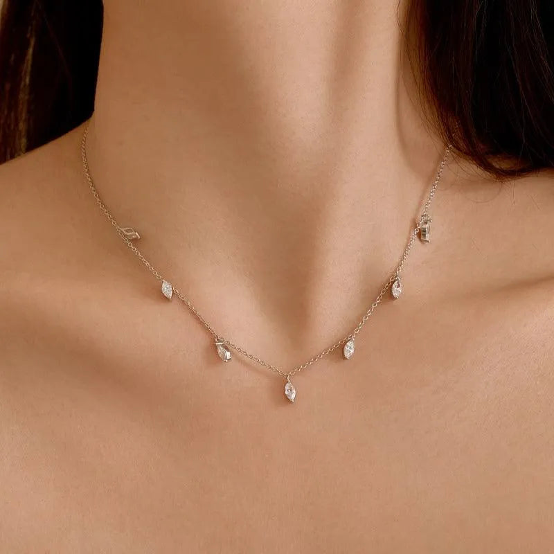 Colier din argint delicat cu pietre marquise – Jade – Design elegant de la Masiri.ro