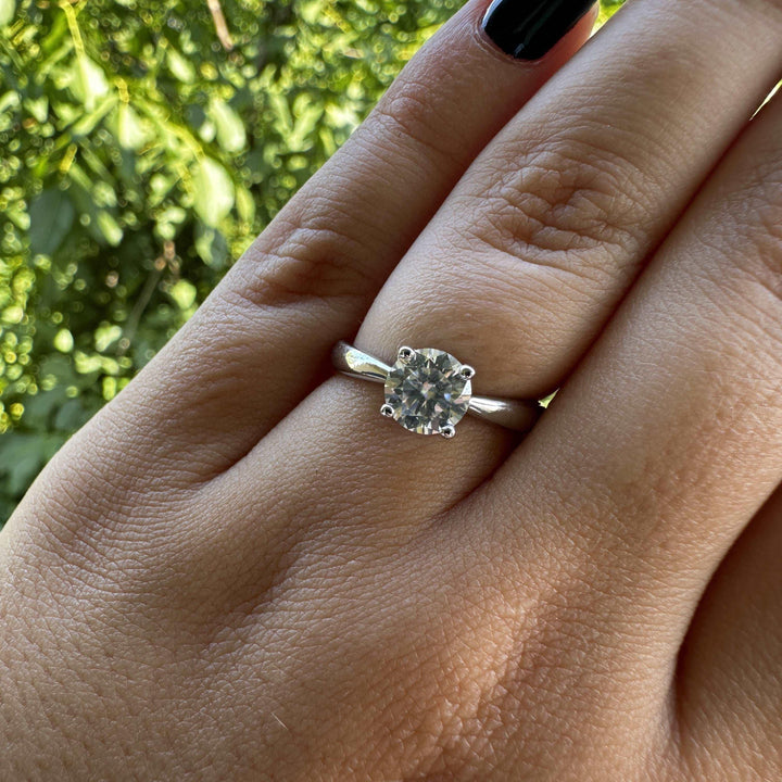 Inel din argint cu Diamant Moissanite Simple - IM05 – Design elegant de la Masiri.ro