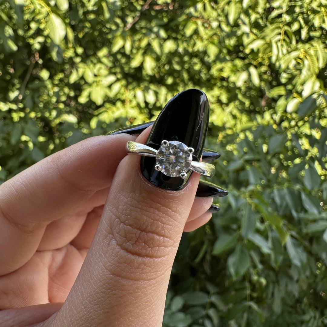 Inel din argint cu Diamant Moissanite Simple - IM05 – Design elegant de la Masiri.ro