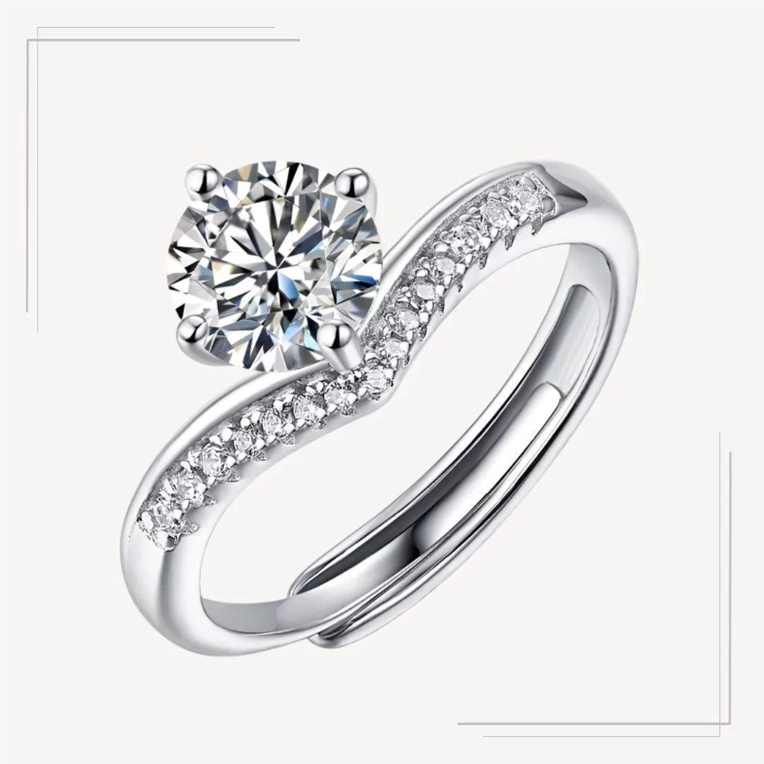 Inel din Argint Diamant cu Moissanite Arrow – IM07 – Design elegant de la Masiri.ro