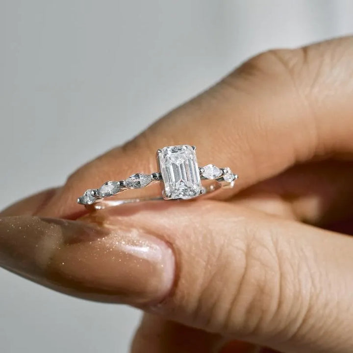 Inel din argint cu diamant Moissanite – Sarah – Design elegant de la Masiri.ro