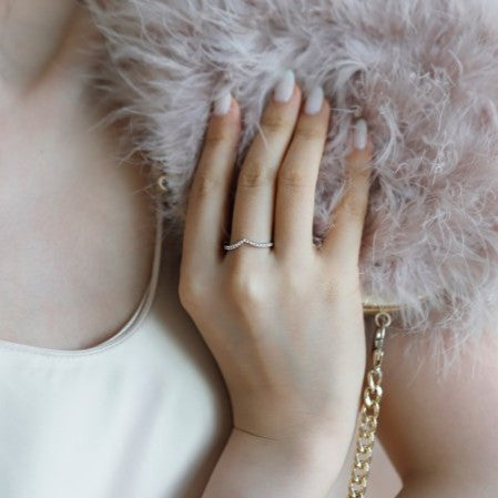 Inel din Argint cu pietre in formă V elegantă – Julia2