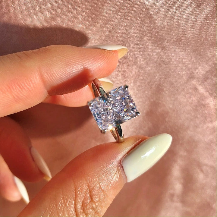 Inel din argint elegant cu piatră pătrată – Kennedy 2