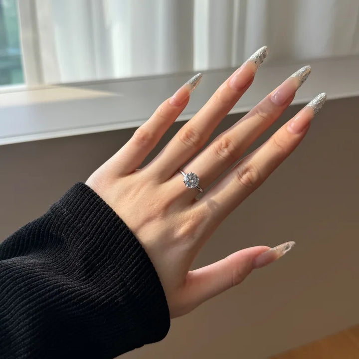 Inel din argint elegant cu piatră solitare – Melody 2