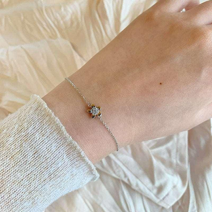 Brățară minimalistă din argint cu zircon strălucitor – B41 – Design elegant de la Masiri.ro