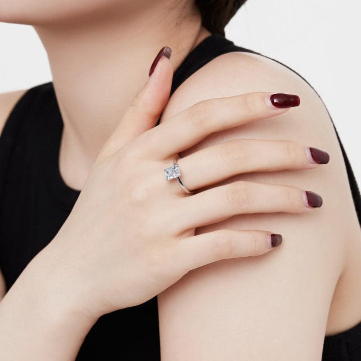 Inel din argint elegant cu piatră radiant – Ellie – Design elegant de la Masiri.ro