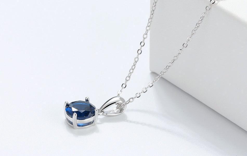 Colier din argint cu pandantiv rotund și zirconiu albastru intens - L14 – Design elegant de la Masiri.ro