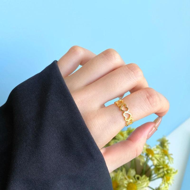 Inel din argint placat cu aur, design Full Hearts – I46 – Design elegant de la Masiri.ro