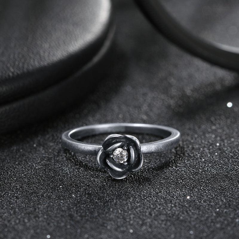 Inel din argint cu trandafir - I28 – Design elegant de la Masiri.ro