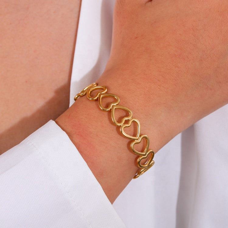 Bratara Gold Heart Chain3