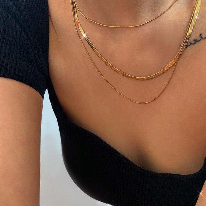 Colier Gold Triple Layer Glow3