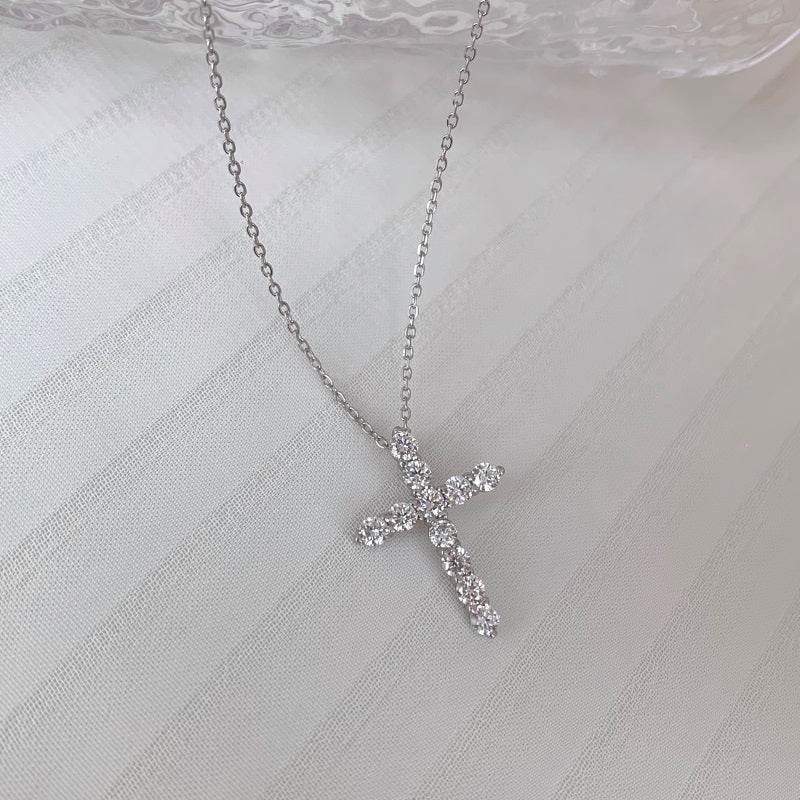 Colier din argint cu pandantiv cruce cu zirconii – Josie3