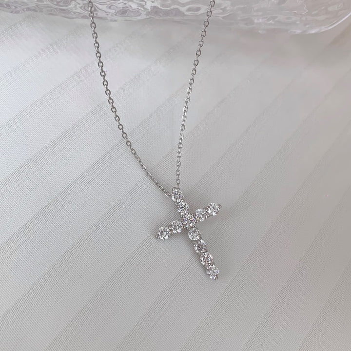 Colier din argint cu pandantiv cruce cu zirconii – Josie3