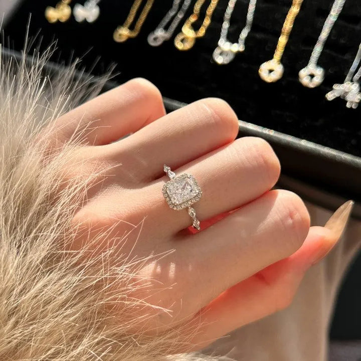 Inel din argint tip solitaire cu zirconii delicate – Brooklyn – Design elegant de la Masiri.ro