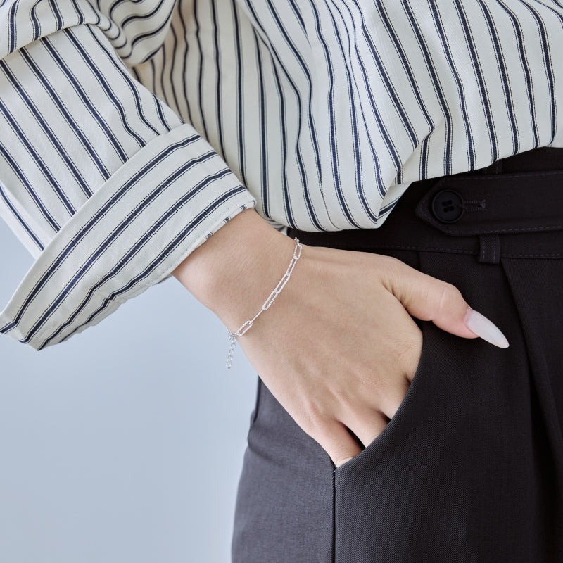 Brățară din argint cu zale texturate tip lanț – Eliza