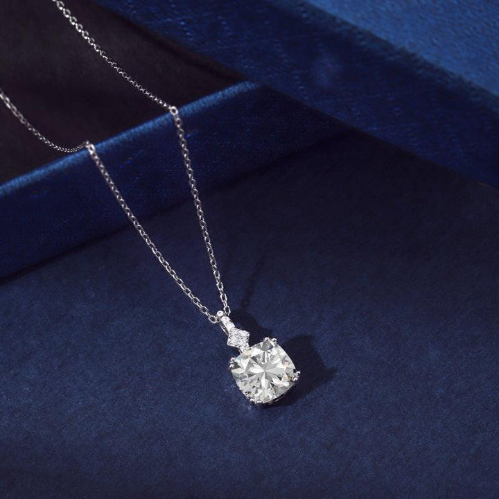 Colier Argint Elizabeth fundal alb