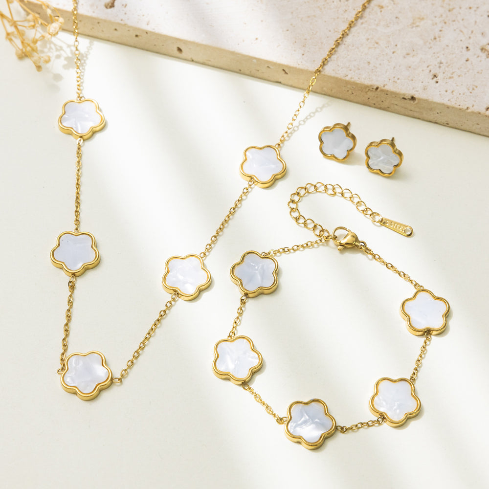 Set Cercei, Colier și Brățară Gold Clover - Alb3