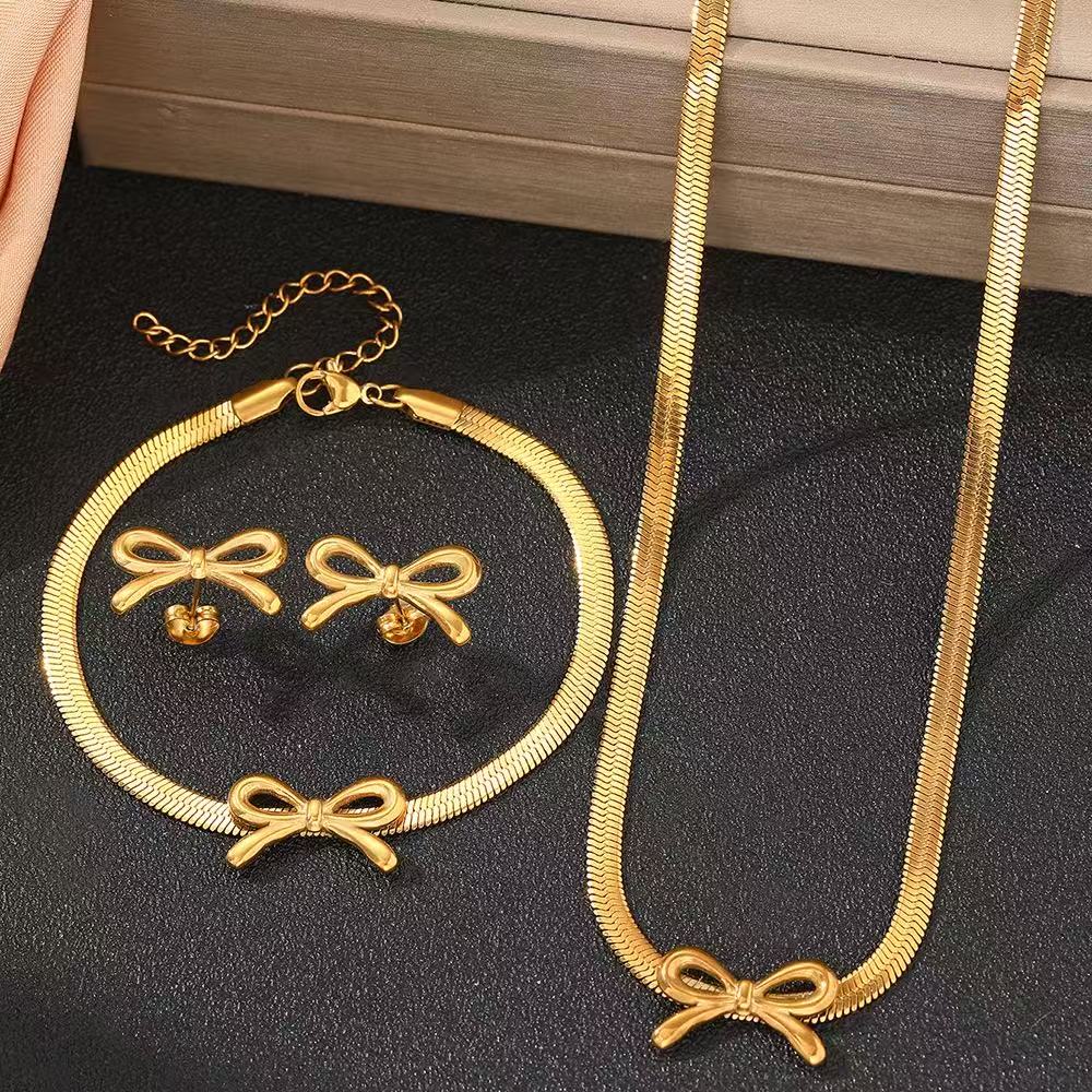 Set Cercei, Colier si Bratara Gold Ribbon5