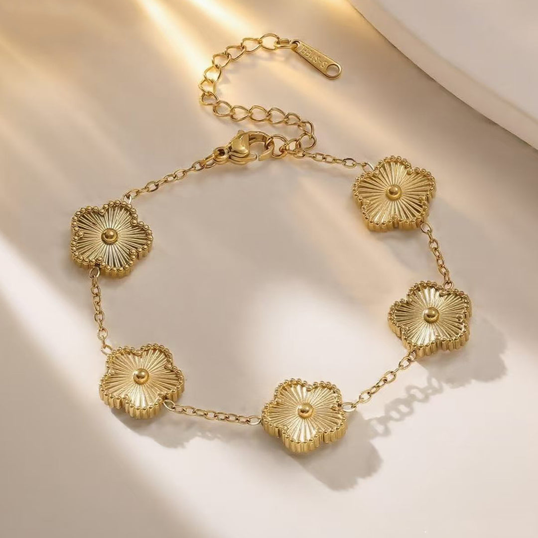 Setul Cercei, Colier și Brățară Gold Simple Clover2
