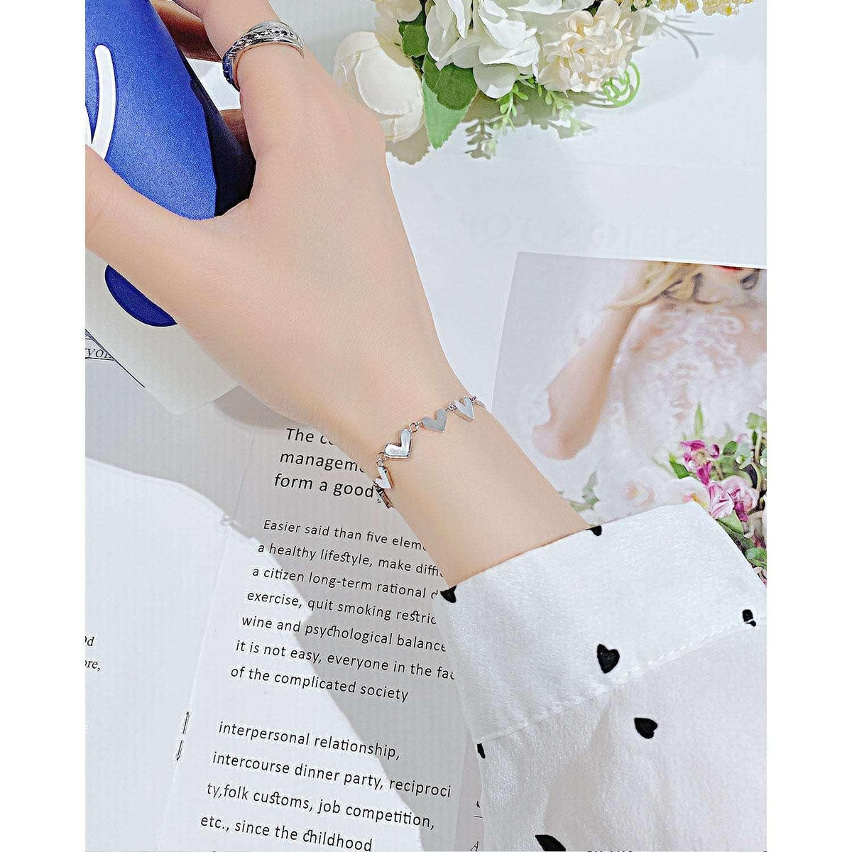 Bratara White Hearts BSS14 – Design elegant de la Masiri.ro